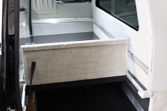 Cadillac-XTS-Kensington-Coach-Hearse-Eagle-Federal-13